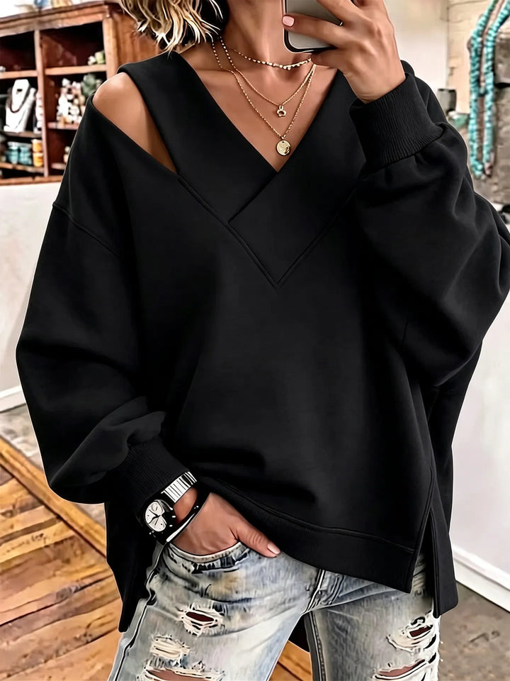 Aurelia - Soft-Touch-Sweatshirt mit Cut-out am V-Ausschnitt