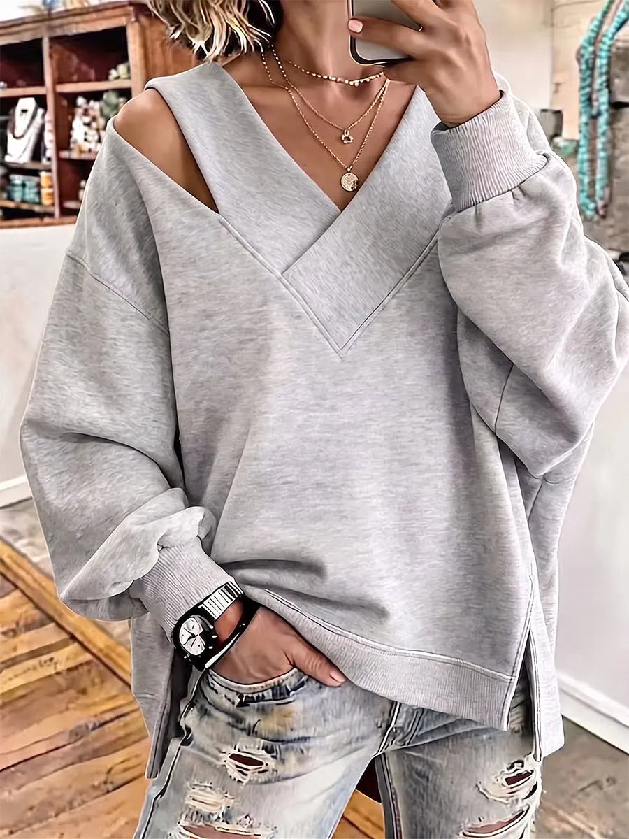 Aurelia - Soft-Touch-Sweatshirt mit Cut-out am V-Ausschnitt