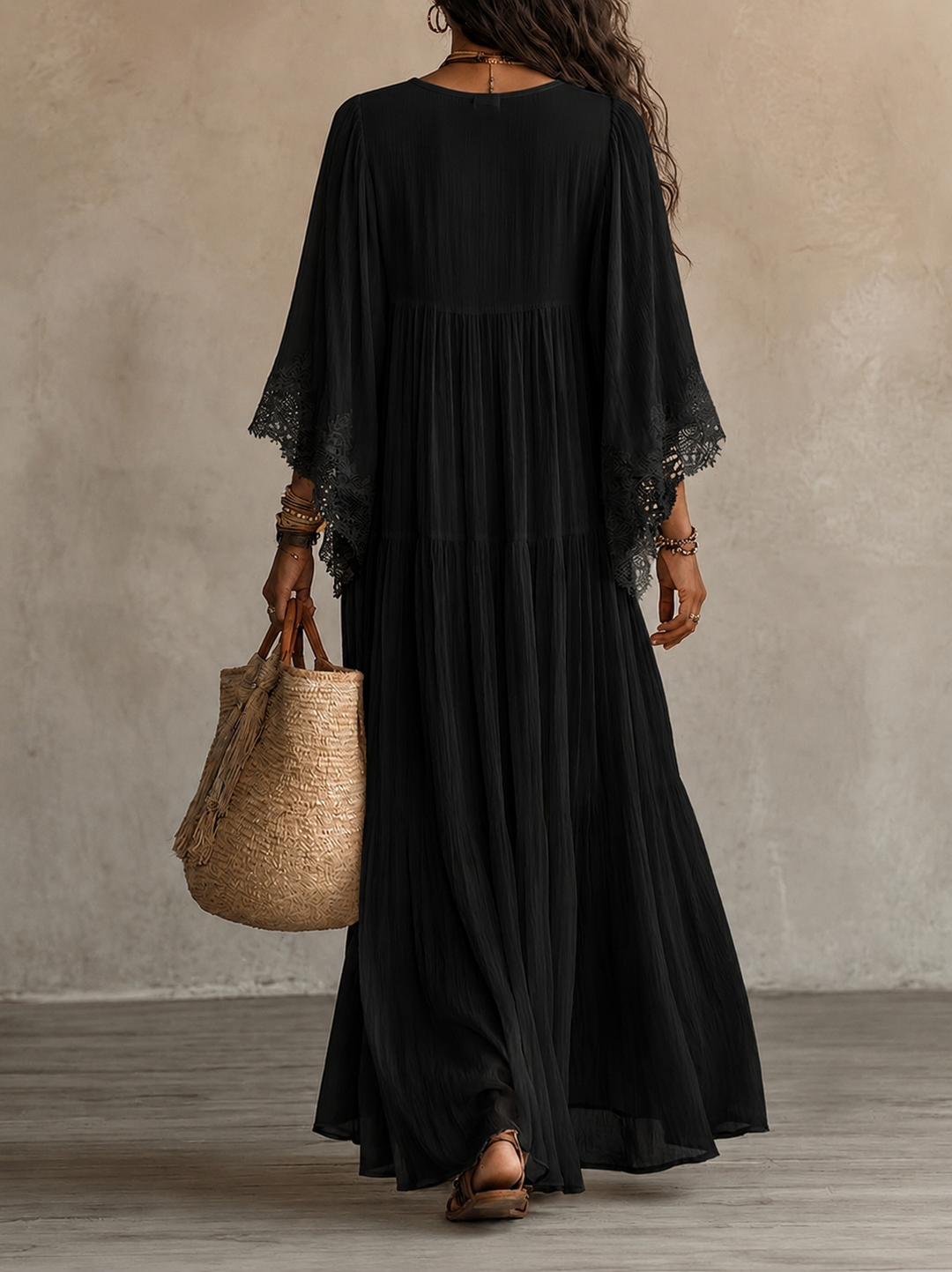 Aerinne - Luftiges, plissiertes Maxikleid
