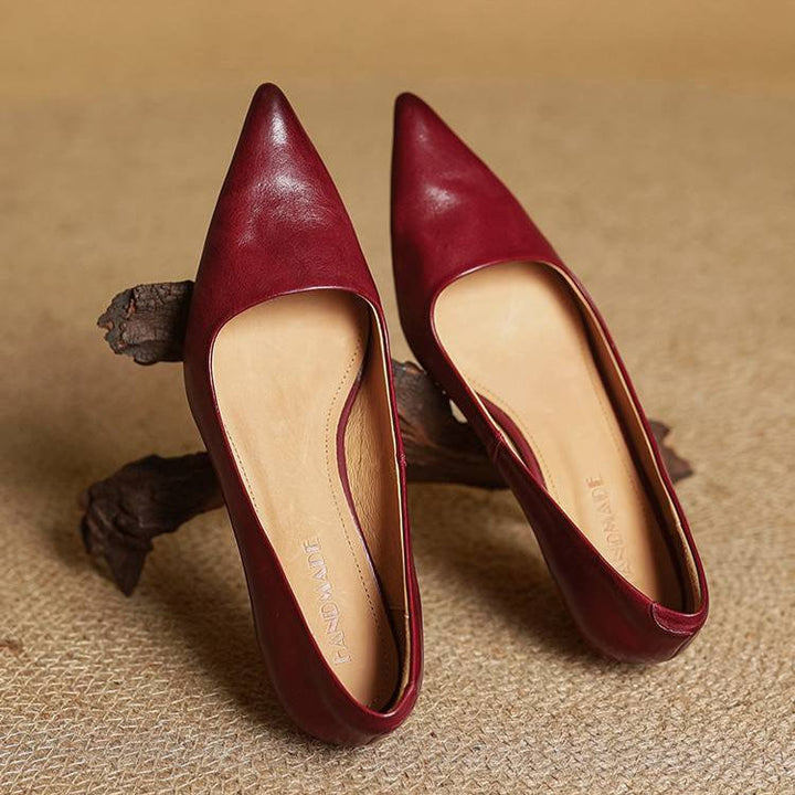 Serelina - Elegante spitz zulaufende Kitten-Heel-Pumps