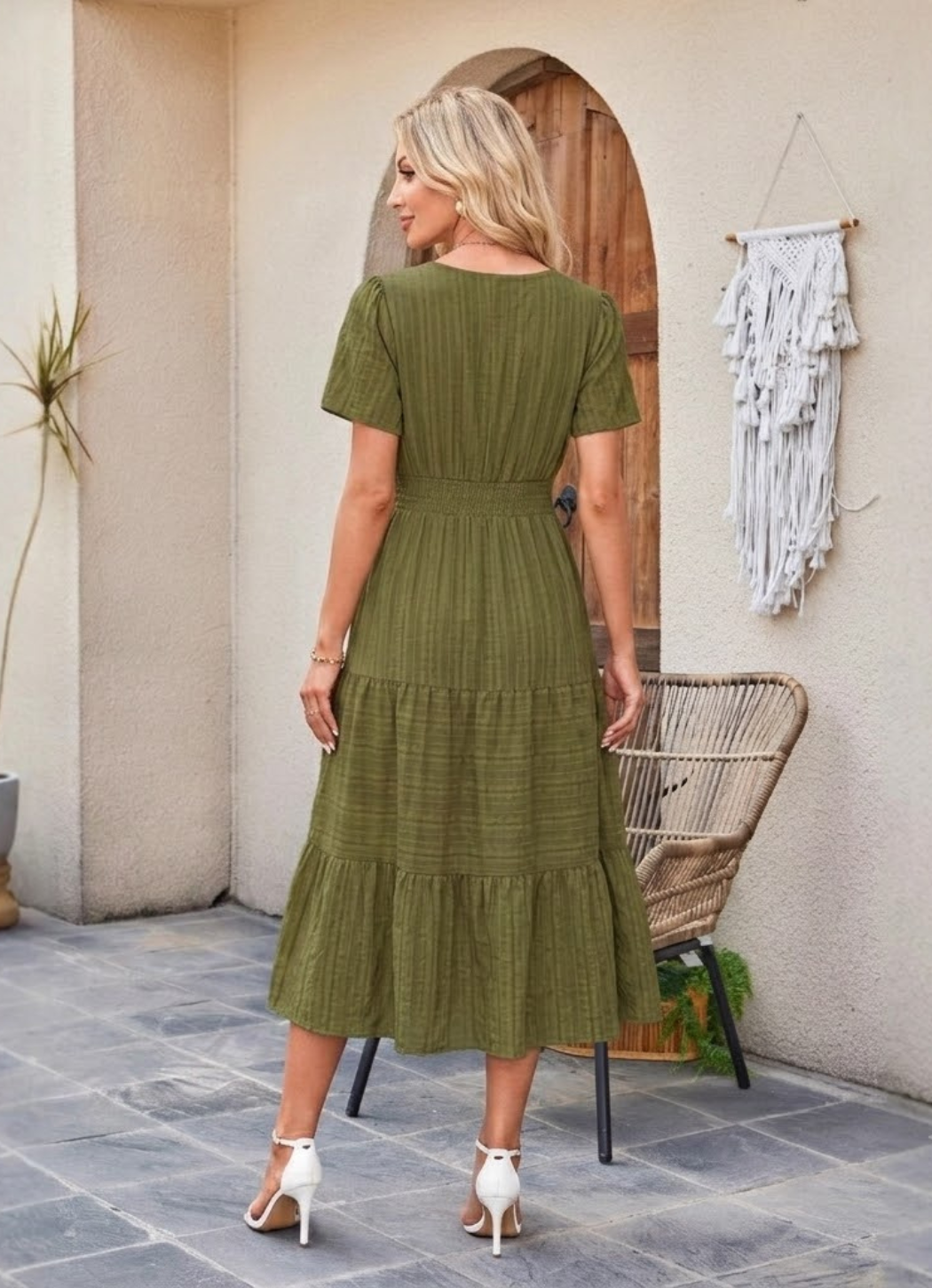 Astrelle - Strukturiertes Stufen-Maxikleid