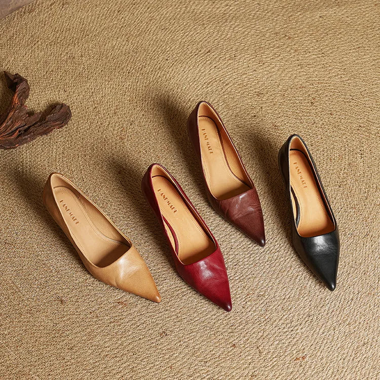 Serelina - Elegante spitz zulaufende Kitten-Heel-Pumps