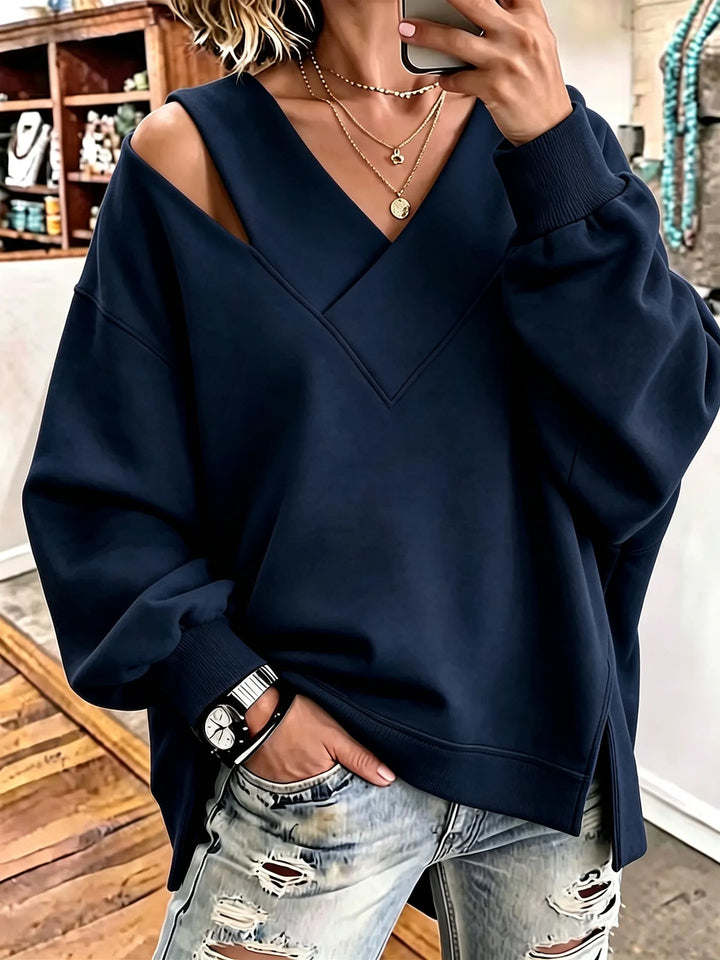 Aurelia - Soft-Touch-Sweatshirt mit Cut-out am V-Ausschnitt