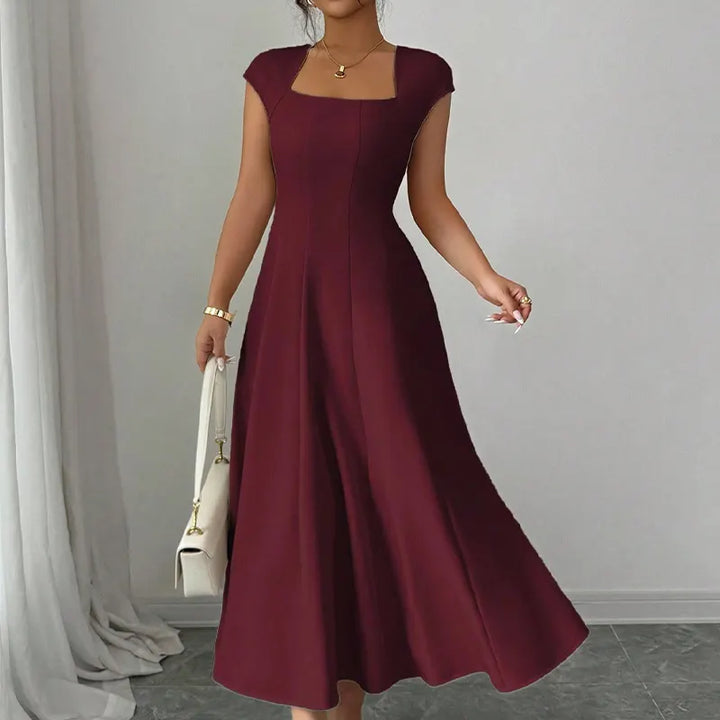 Ysolenne - Midikleid mit zartem V-Ausschnitt