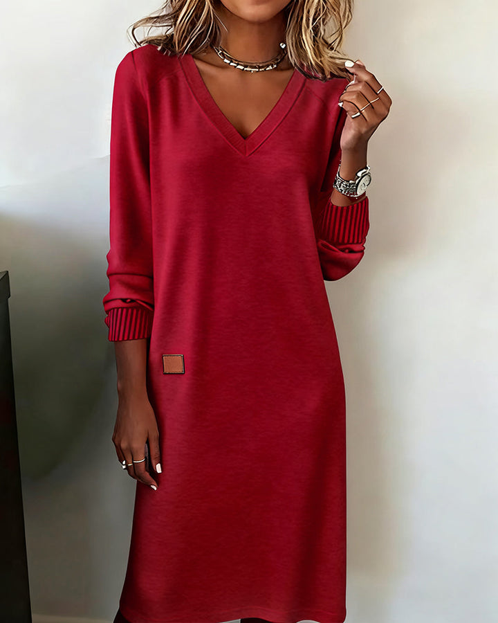 Galenique - Locker geschnittenes Strickkleid mit V-Ausschnitt