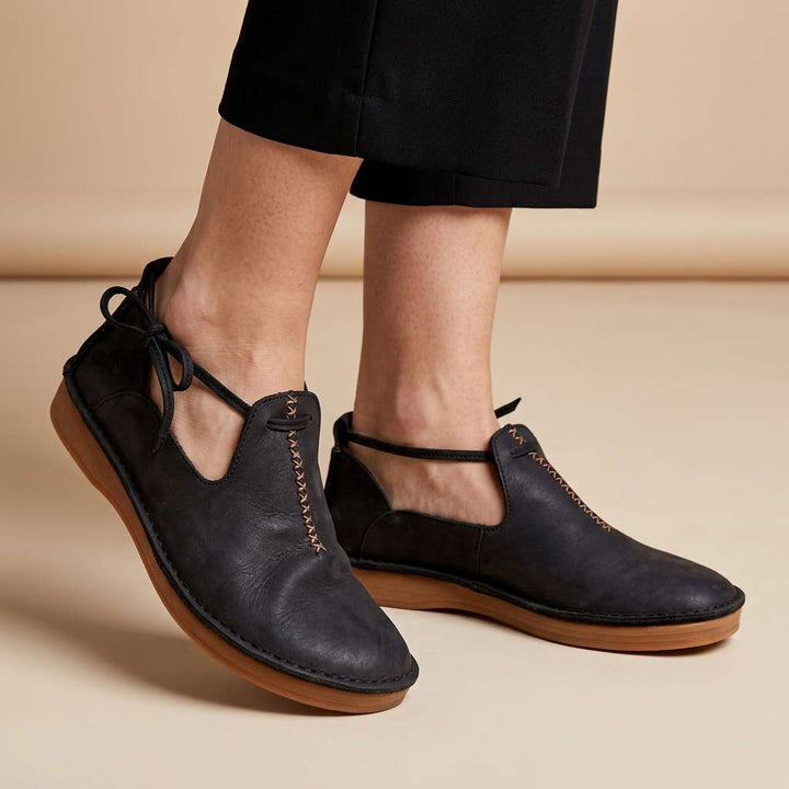 Delaina - Vintage Leder-Schnürer
