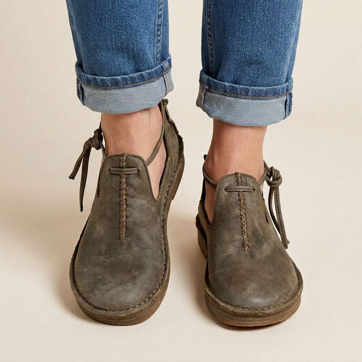 Delaina - Vintage Leder-Schnürer